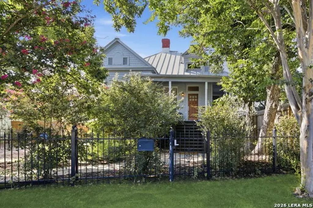 123 Fir Street, San Antonio