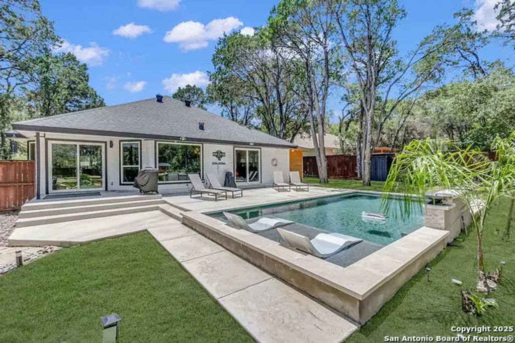 1038 Madeline St, New Braunfels