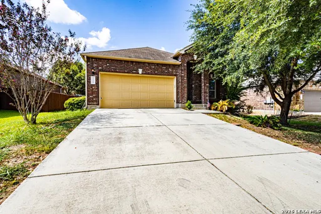 1128 Pelican, New Braunfels