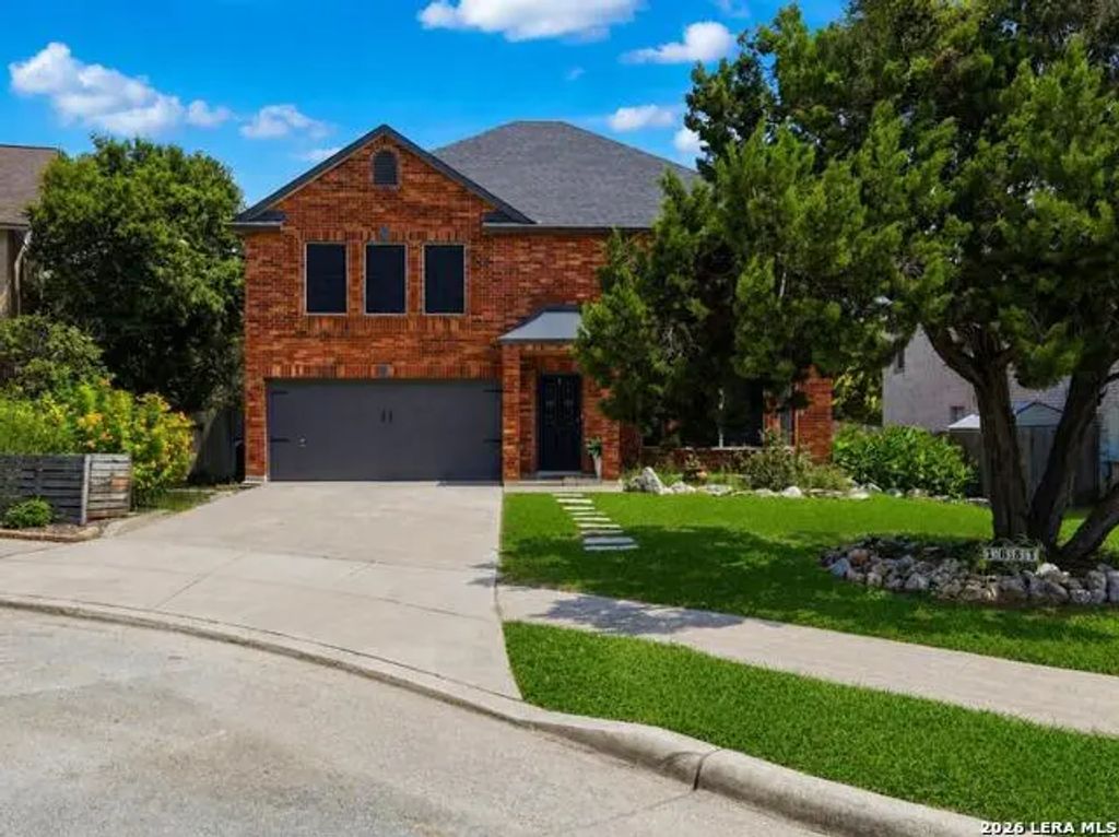1687 Fir Cir, Schertz