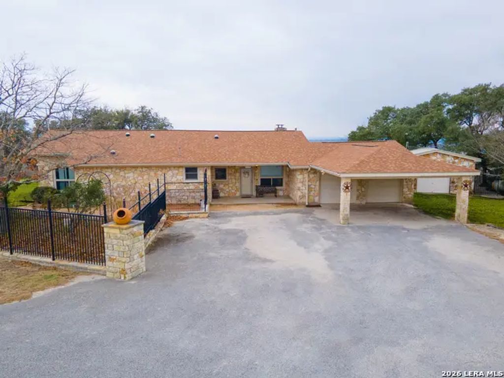 1130 Crossbow, Canyon Lake