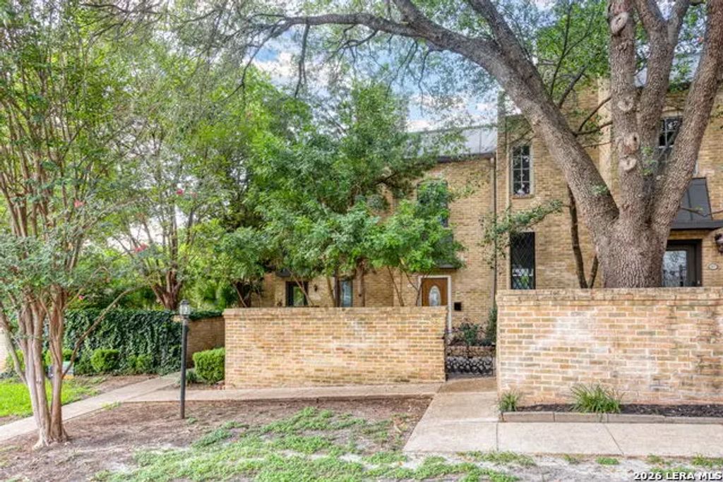 205 Chichester 16, San Antonio