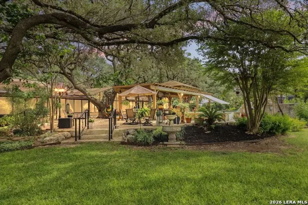 9477 Windwood Dr, Boerne