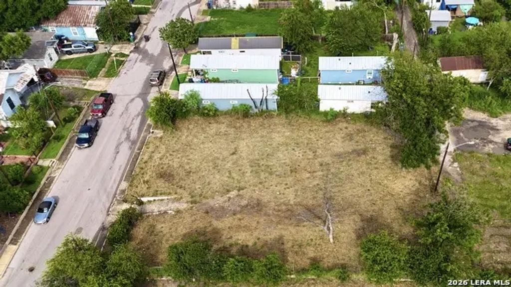 1720 W Salinas, San Antonio