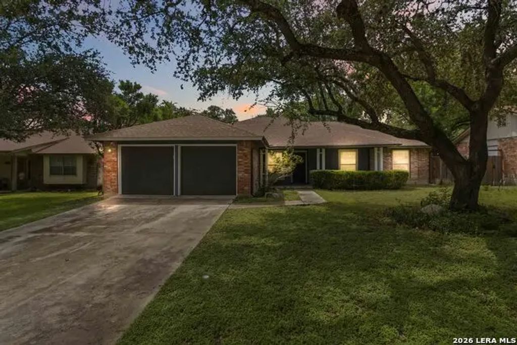 1718 Forest Spring, San Antonio