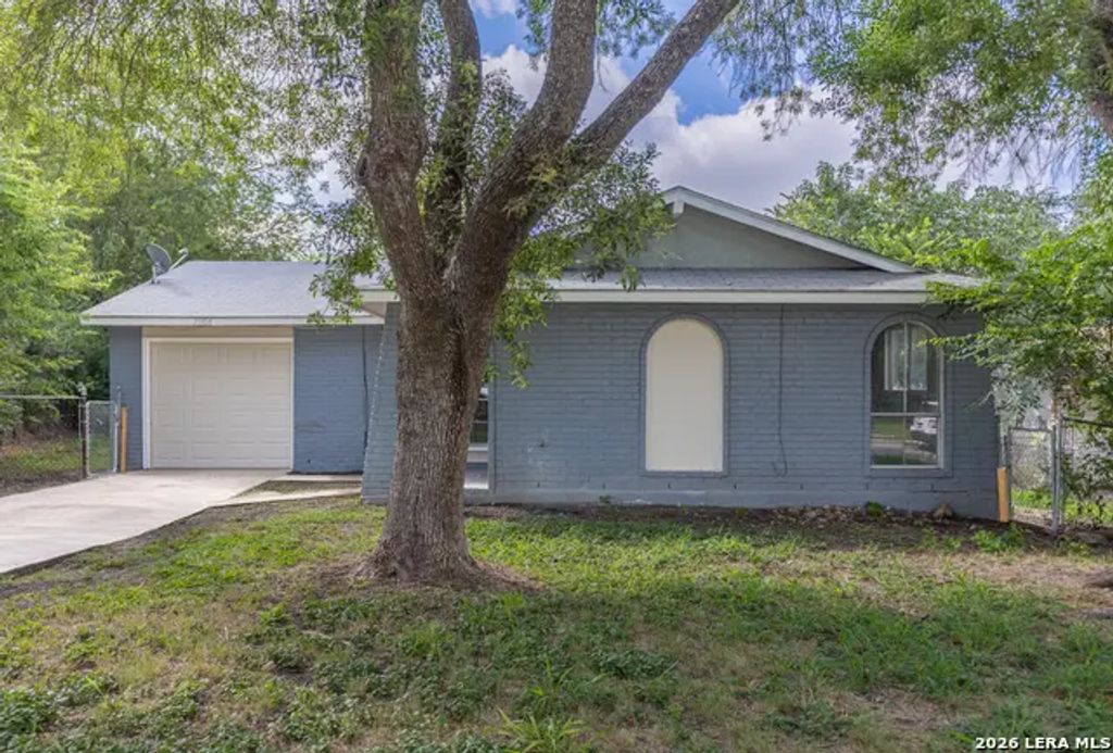 2306 Fairhill St, San Antonio