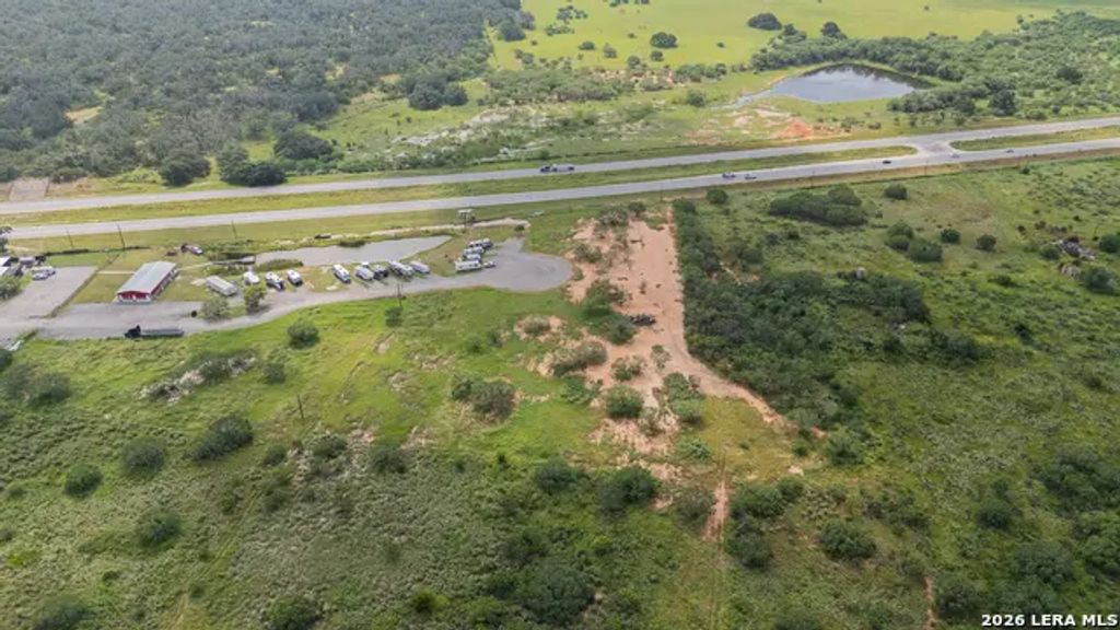 N Sh 16 Tx 78065, Poteet