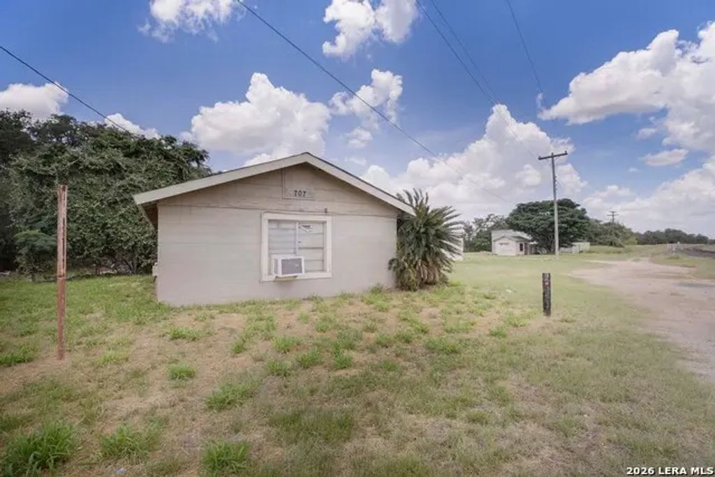 707 Second Street, Pleasanton