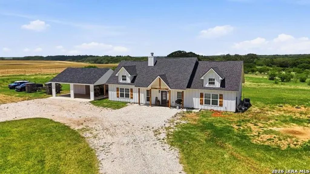 2194 S Ranch Rd 187, Sabinal