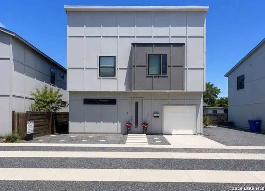 1138 Gibbs Unit 201, San Antonio