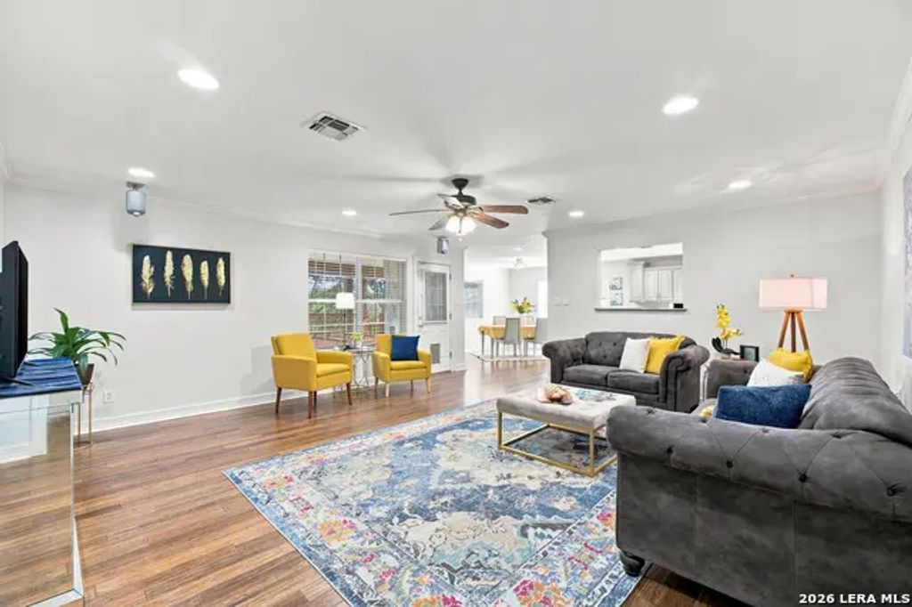 740 Deer Cross Ln, San Antonio