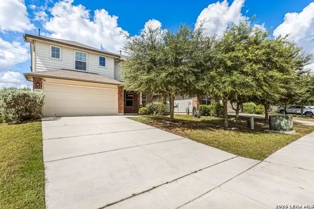 10213 Metz Valley, Schertz