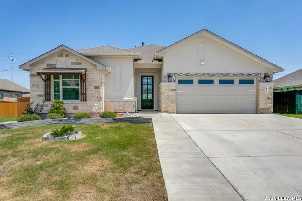 466 Foxtail Valley, Cibolo