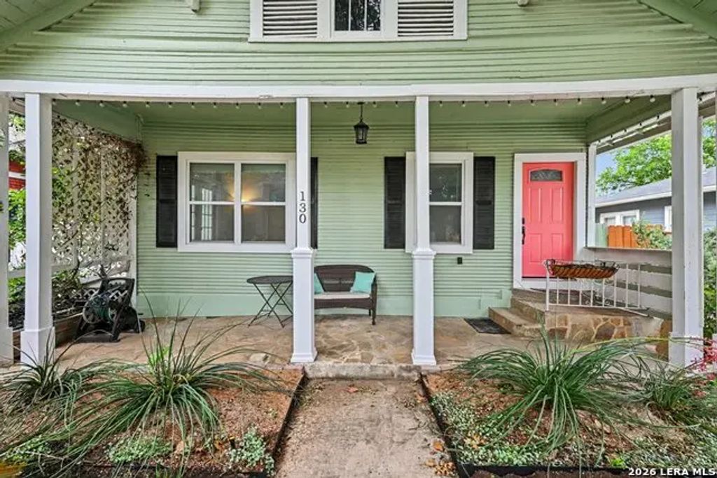 130 Groveland Pl, San Antonio