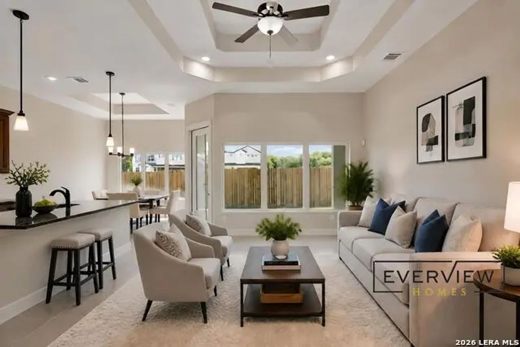 215 Park Circle, Hondo