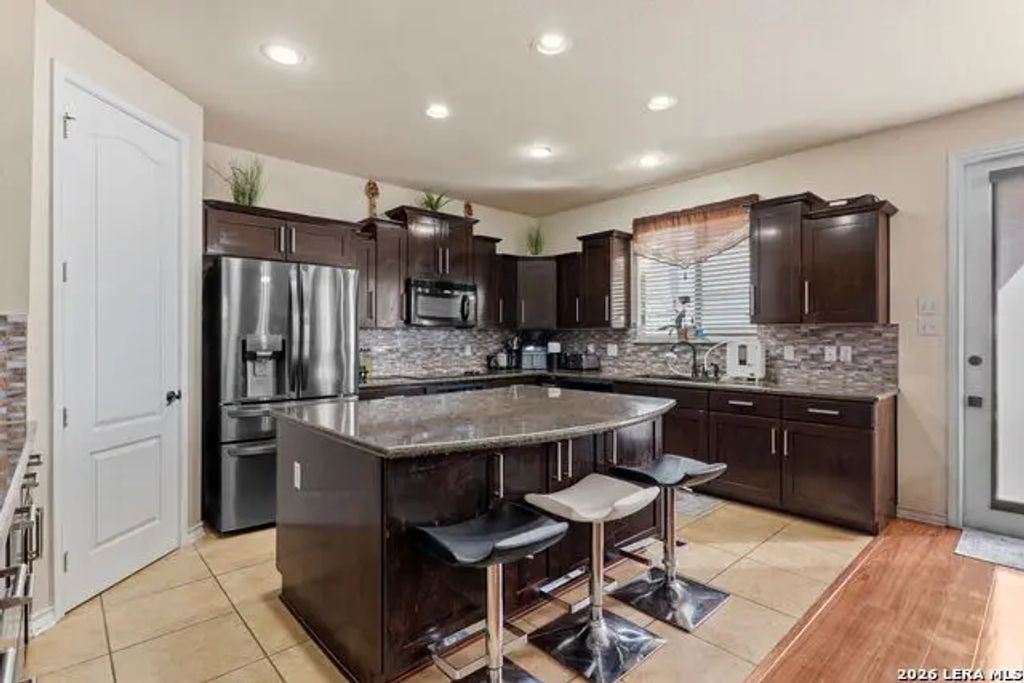 4234 Woodbridge Way, San Antonio