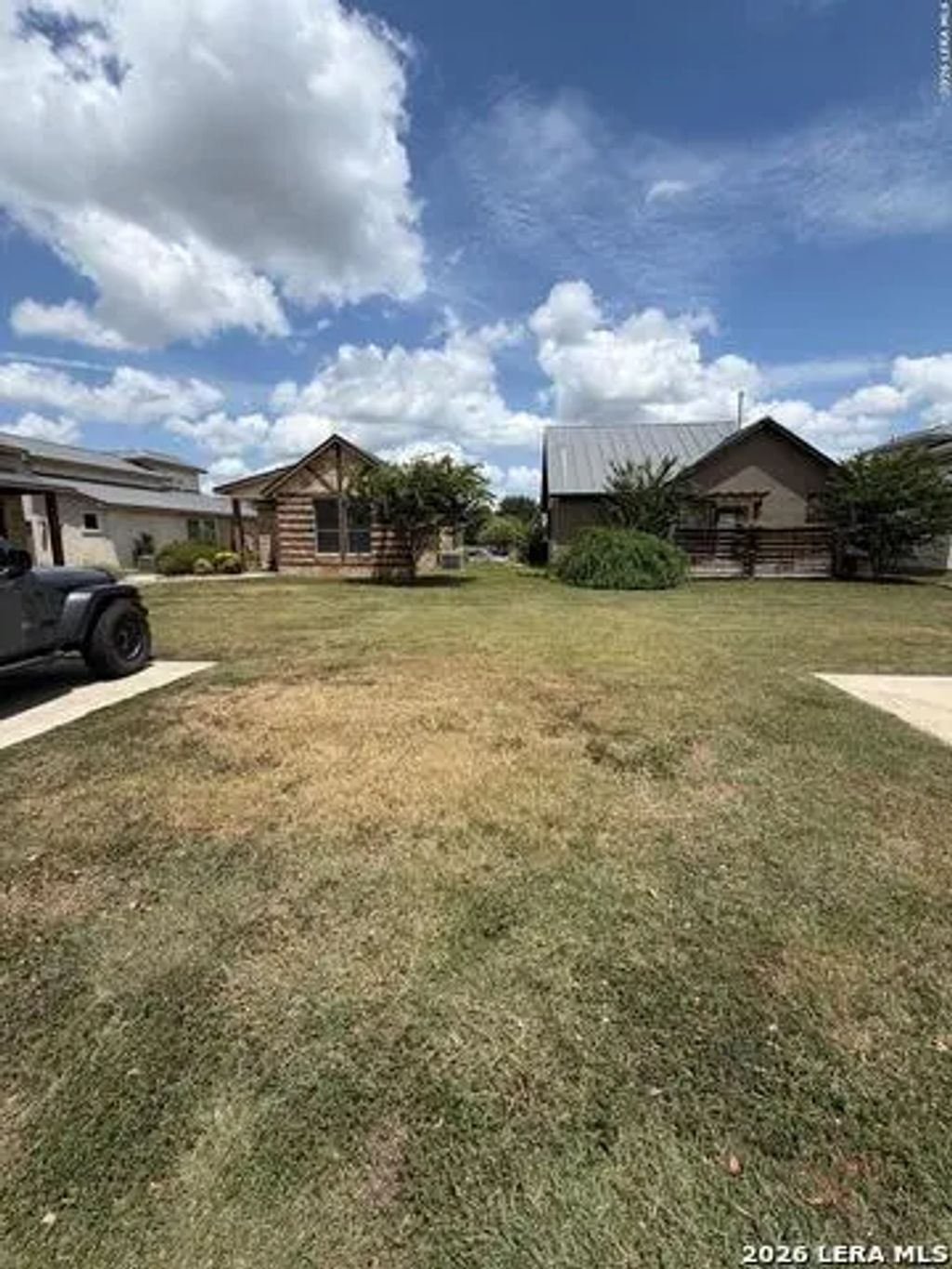 1662 Gruene Vineyard Xing, New Braunfels