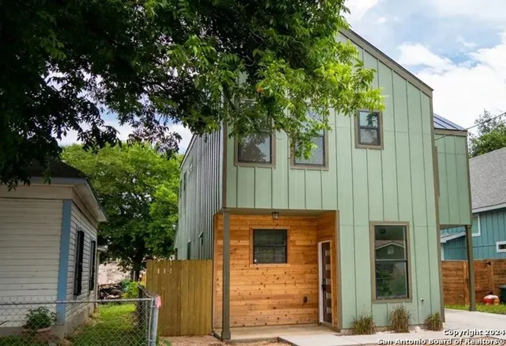 104 Lamm, San Antonio