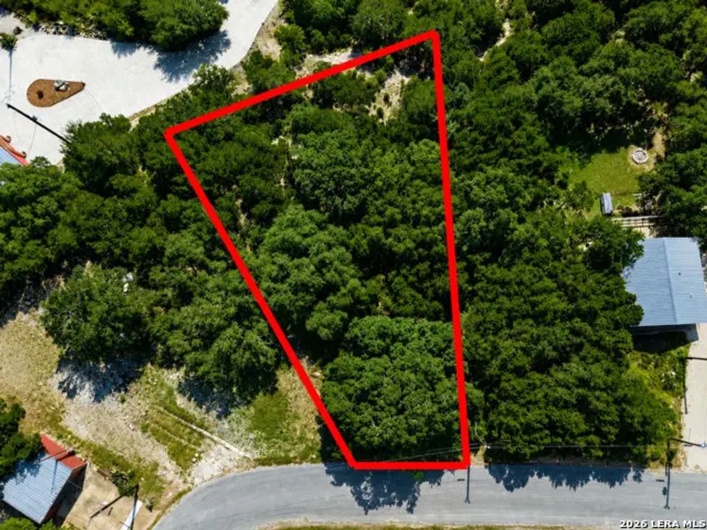 1484 Canyon Ridge Dr, Canyon Lake