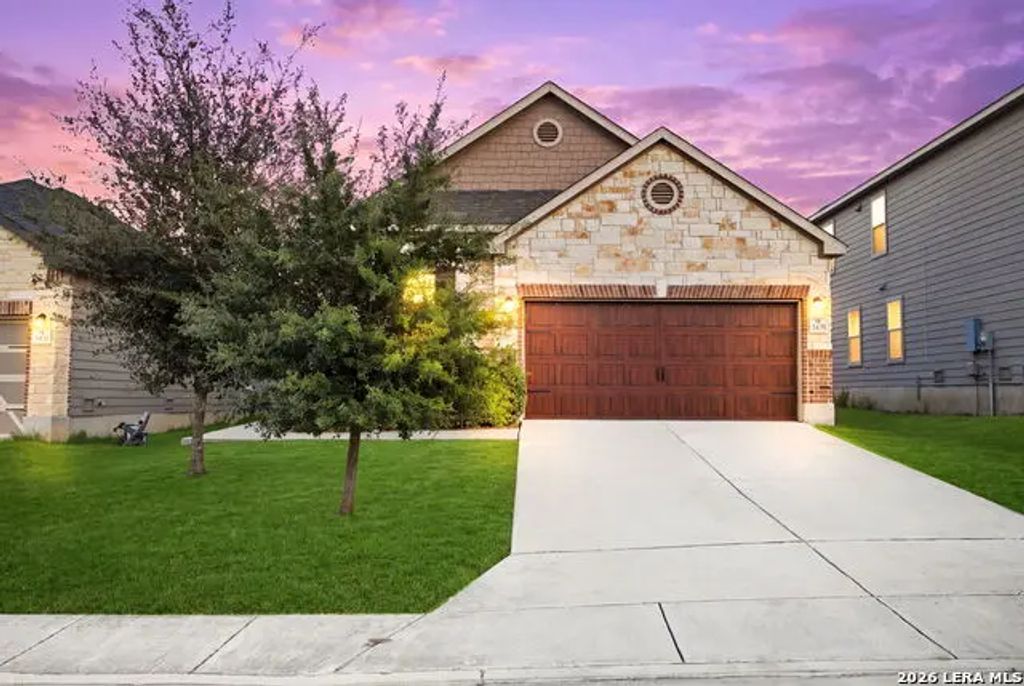 3435 Jefferson Dr, New Braunfels