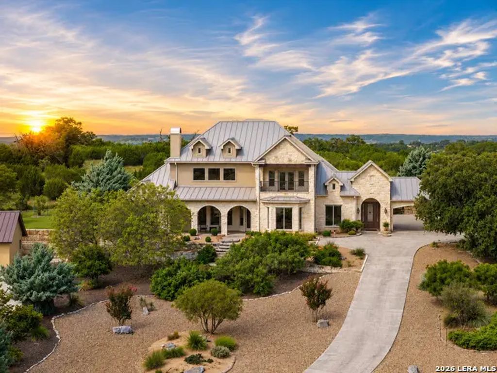 3919 Kite Dr, Kerrville