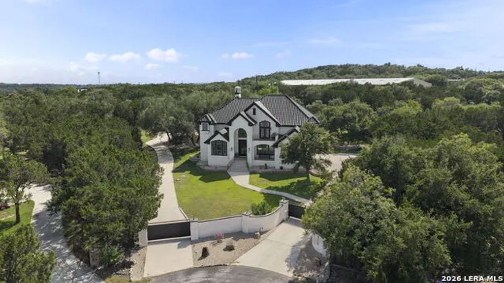 9314 Schoolhouse Rd, San Antonio