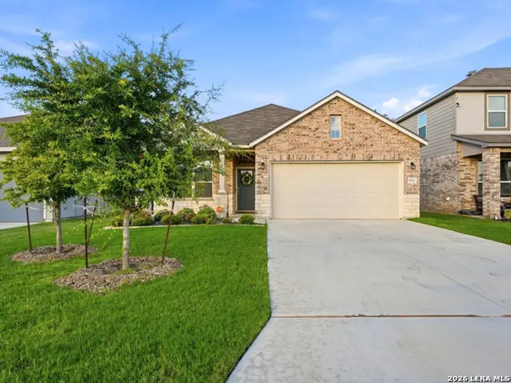 953 Willowbrook, New Braunfels