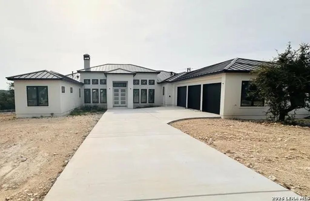 23028 Crafty Rdg, San Antonio