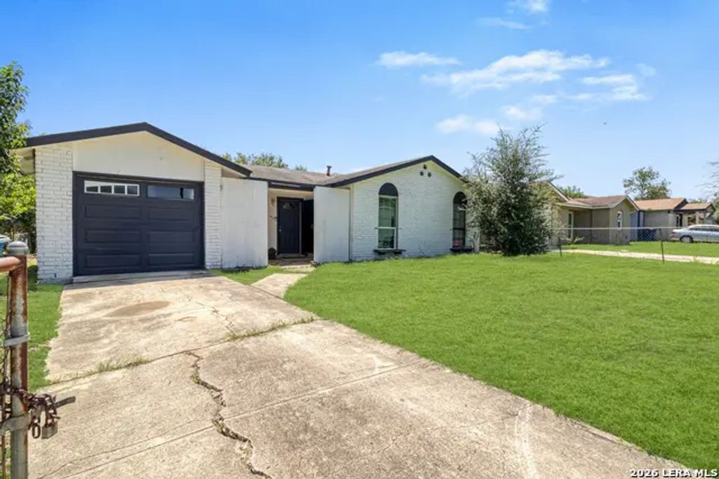 411 Samuel Dr, San Antonio