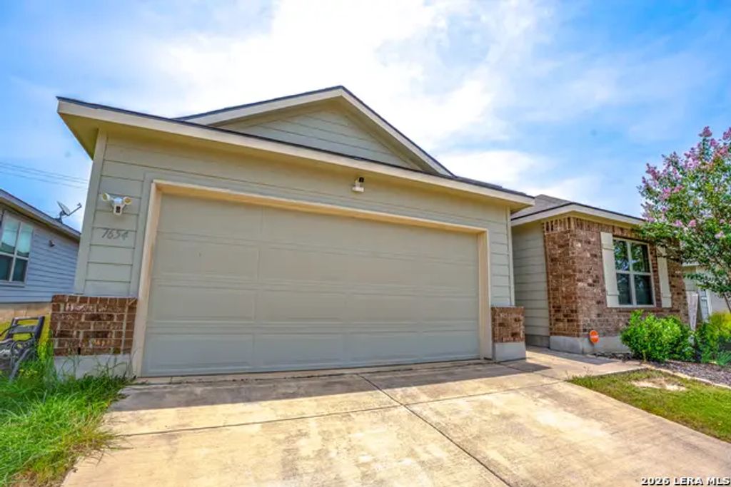 7654 Champion Creek, San Antonio