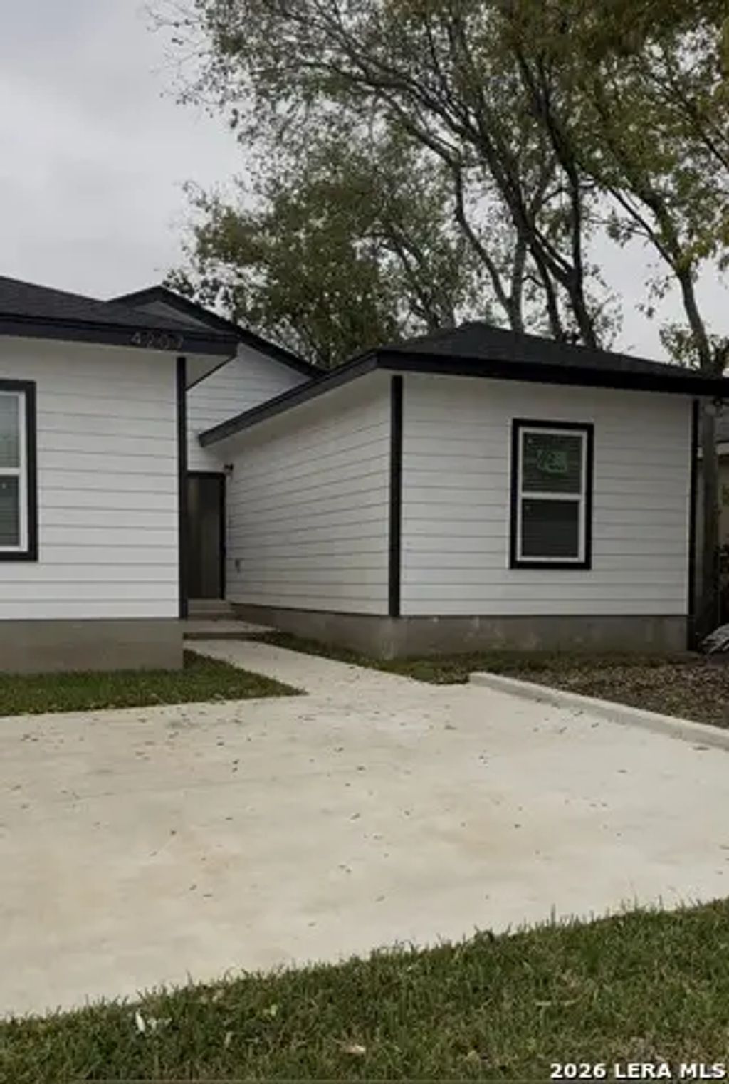 4207 Commercial 102, San Antonio