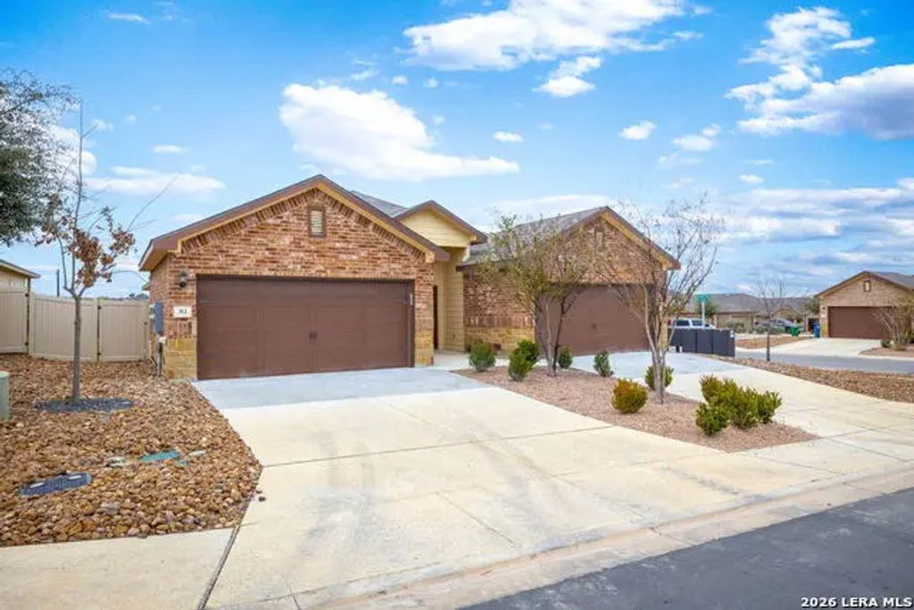 310 /312 Emma Drive, New Braunfels