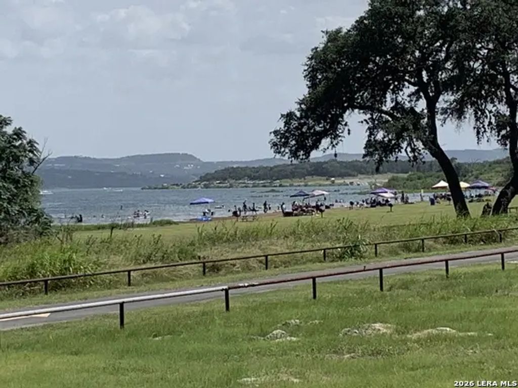 3250 Fm 484, Canyon Lake
