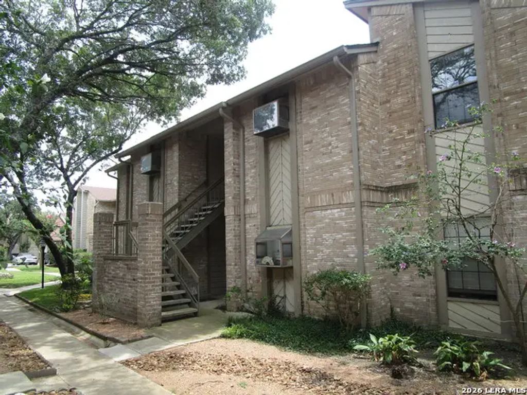 12446 Starcrest Dr 108, San Antonio