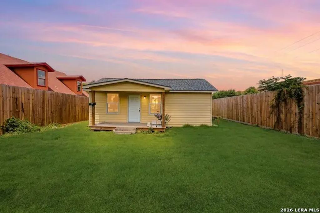 285 S West End Ave, New Braunfels