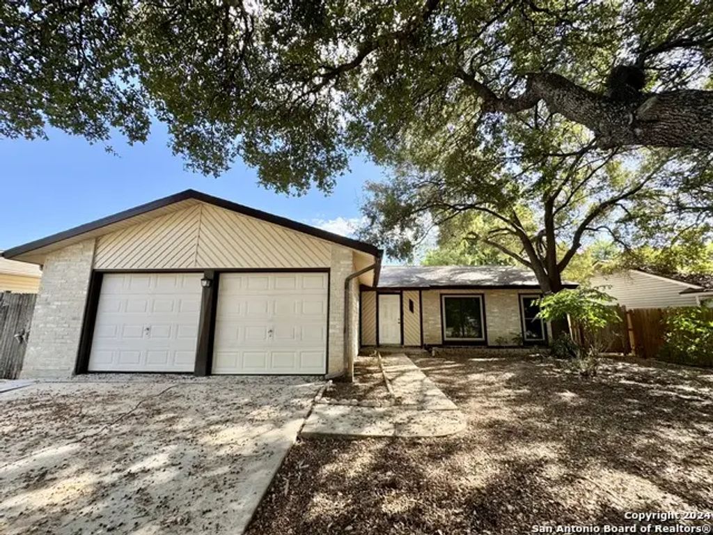 5806 Misty Gln, San Antonio
