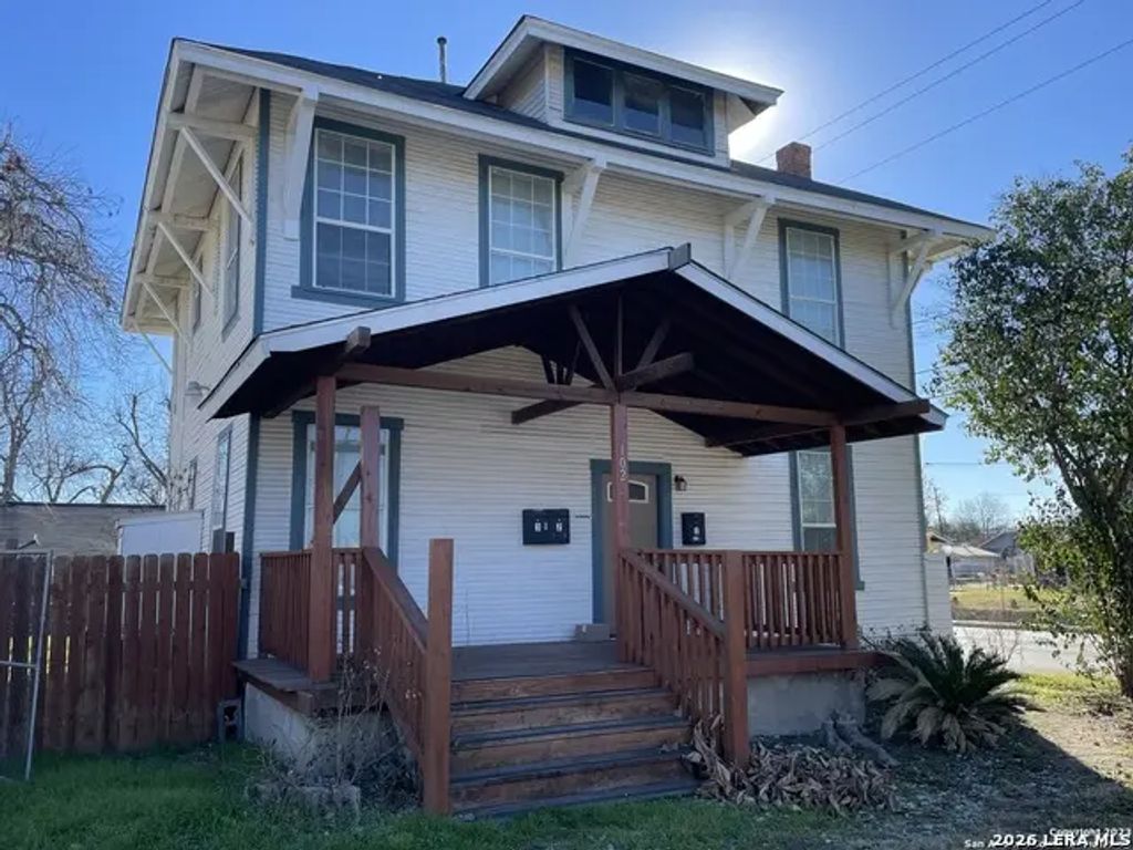 102 Bailey Ave, San Antonio