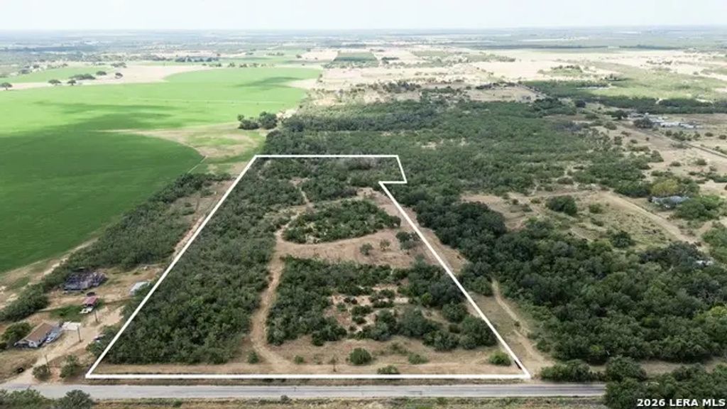 980 Mann Rd 02, Poteet
