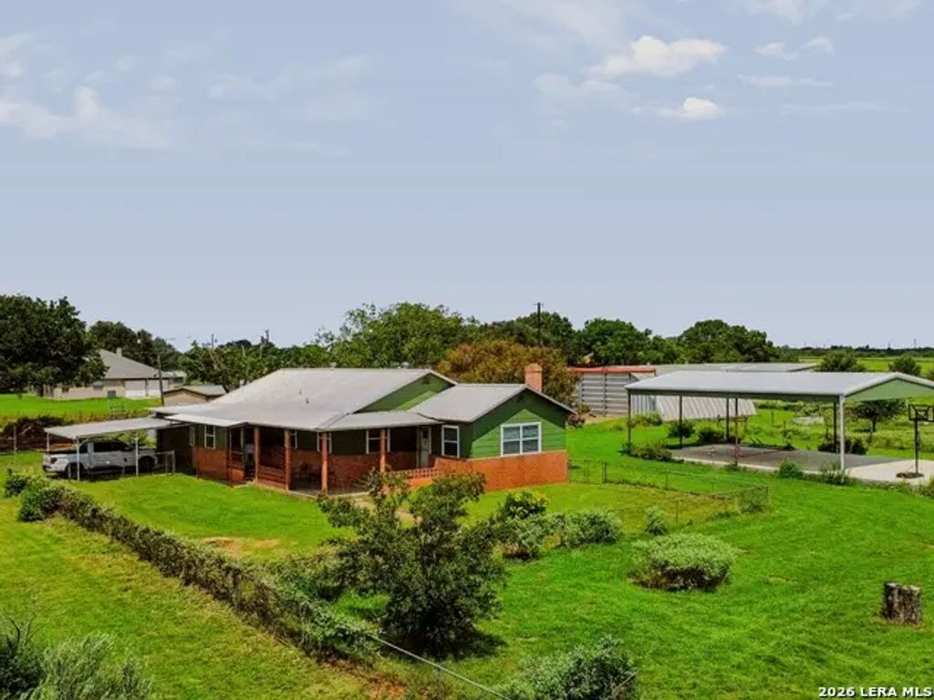 15637 Kilowatt Rd, Elmendorf