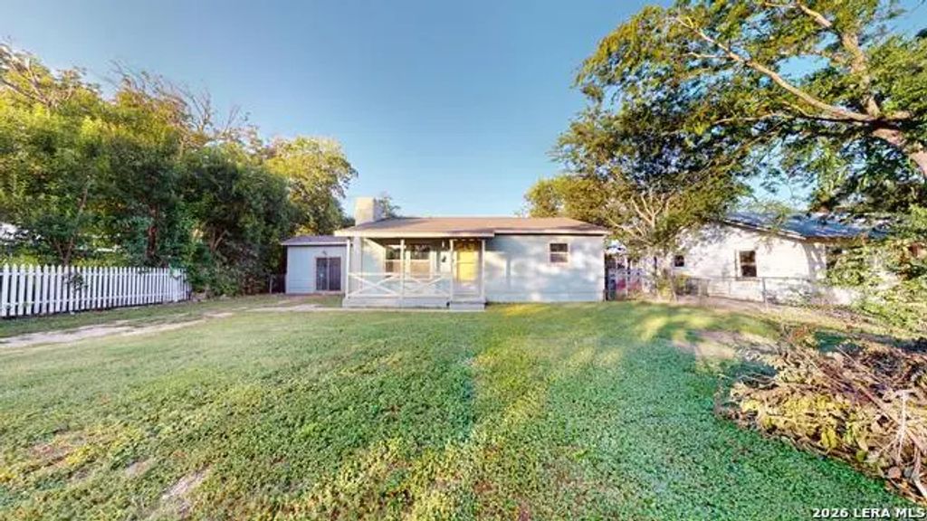 407 1st St, Schertz
