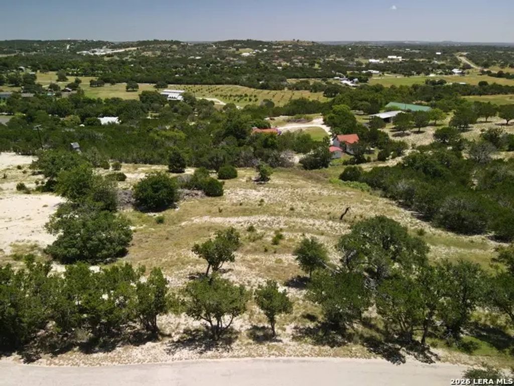 340 Roundabout Ln, Kerrville