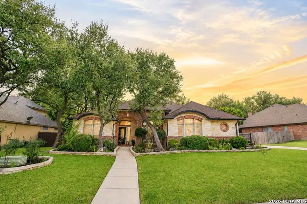13702 French Park, Helotes