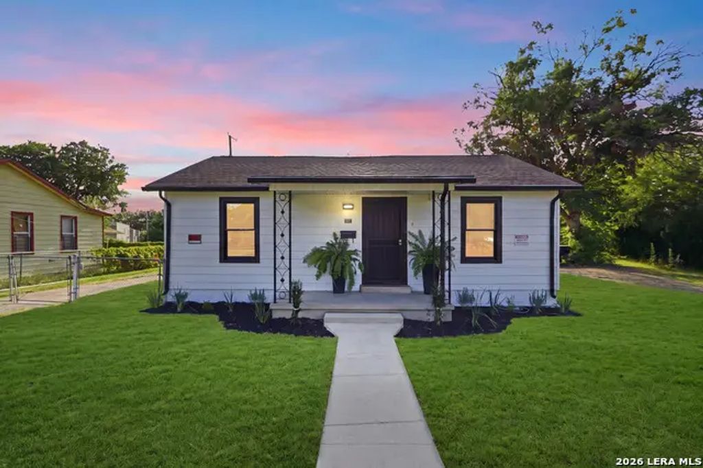 215 Westway Dr, San Antonio