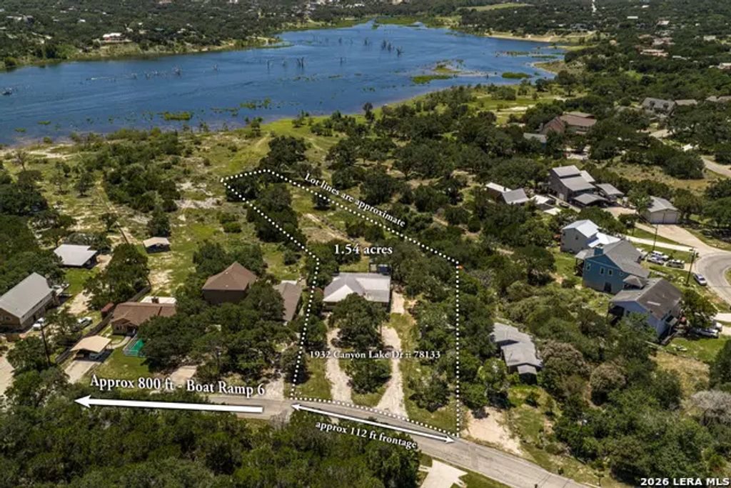 1932 Canyon Lake Dr, Canyon Lake