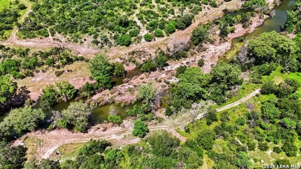 2194 S Ranch Rd 187, Sabinal