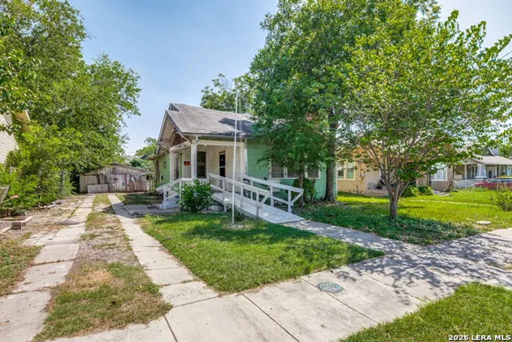 1610 W Craig Pl, San Antonio