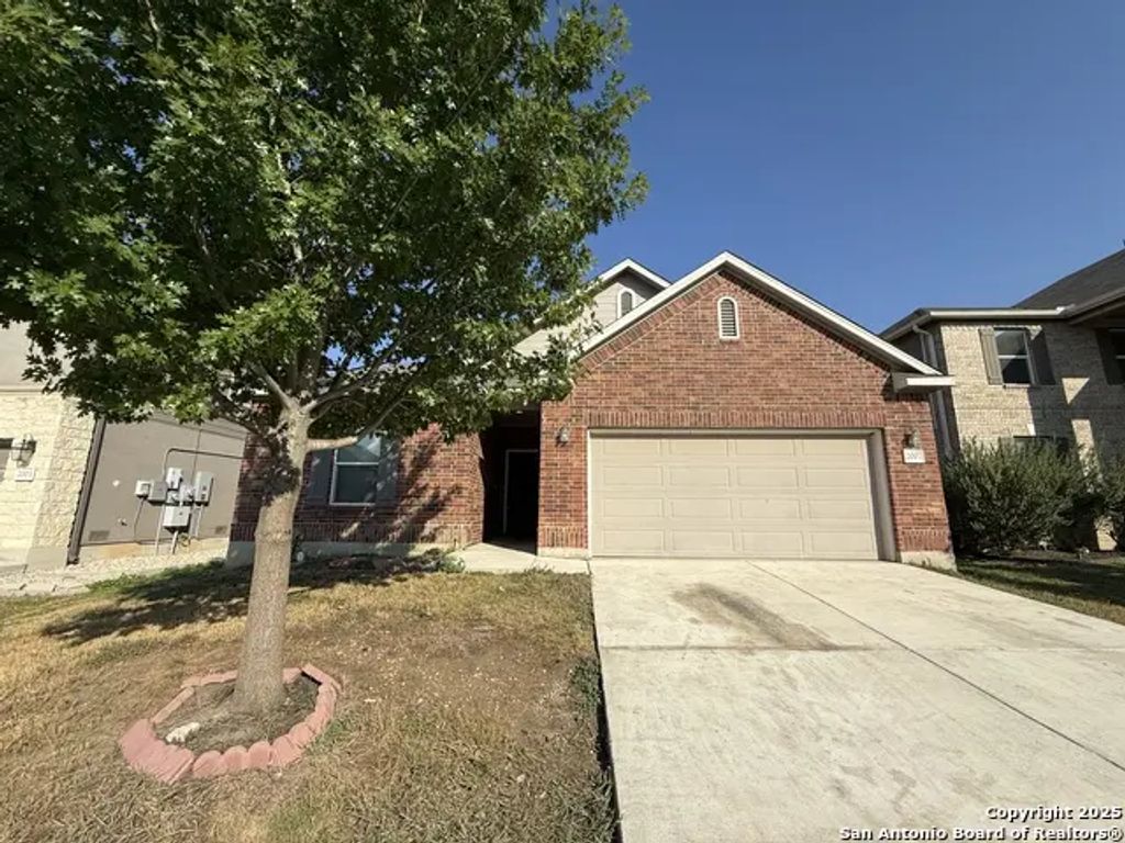 2007 Stepping Stone, New Braunfels