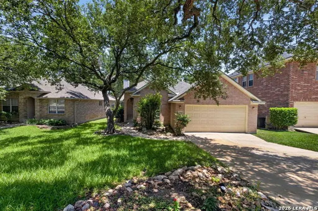 25222 Battle Lake, San Antonio