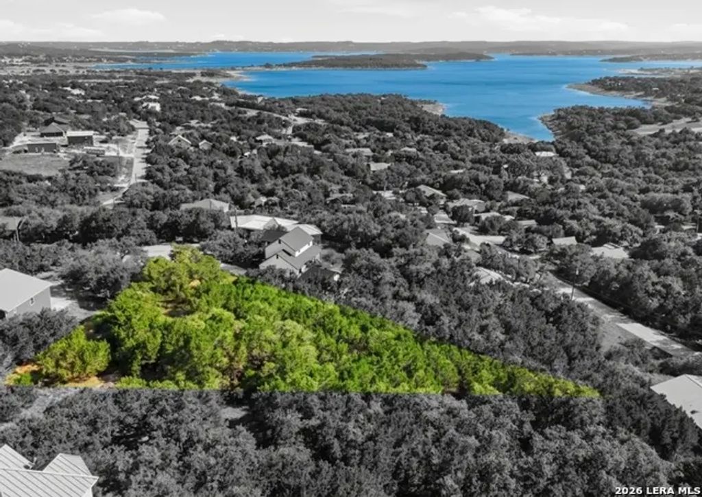 142 Bluejay Ct, Canyon Lake