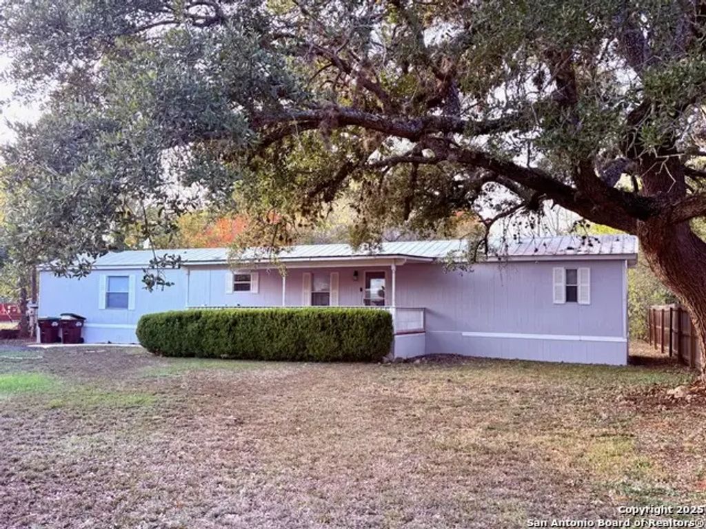 13835 Owl Tree St, San Antonio